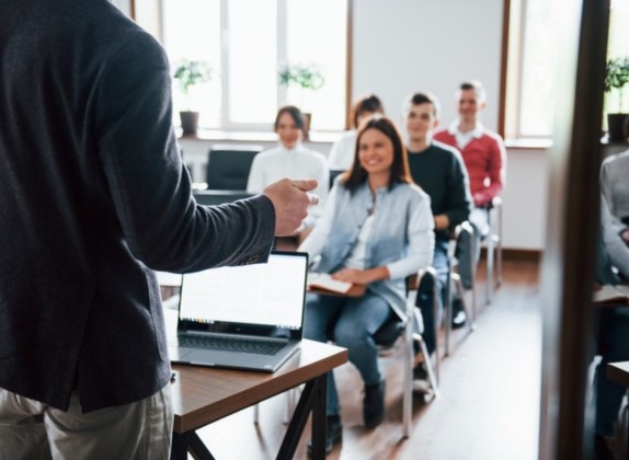es legal la formación fuera del horario laboral
