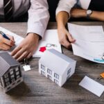 es legal que una inmobiliaria cobre al comprador