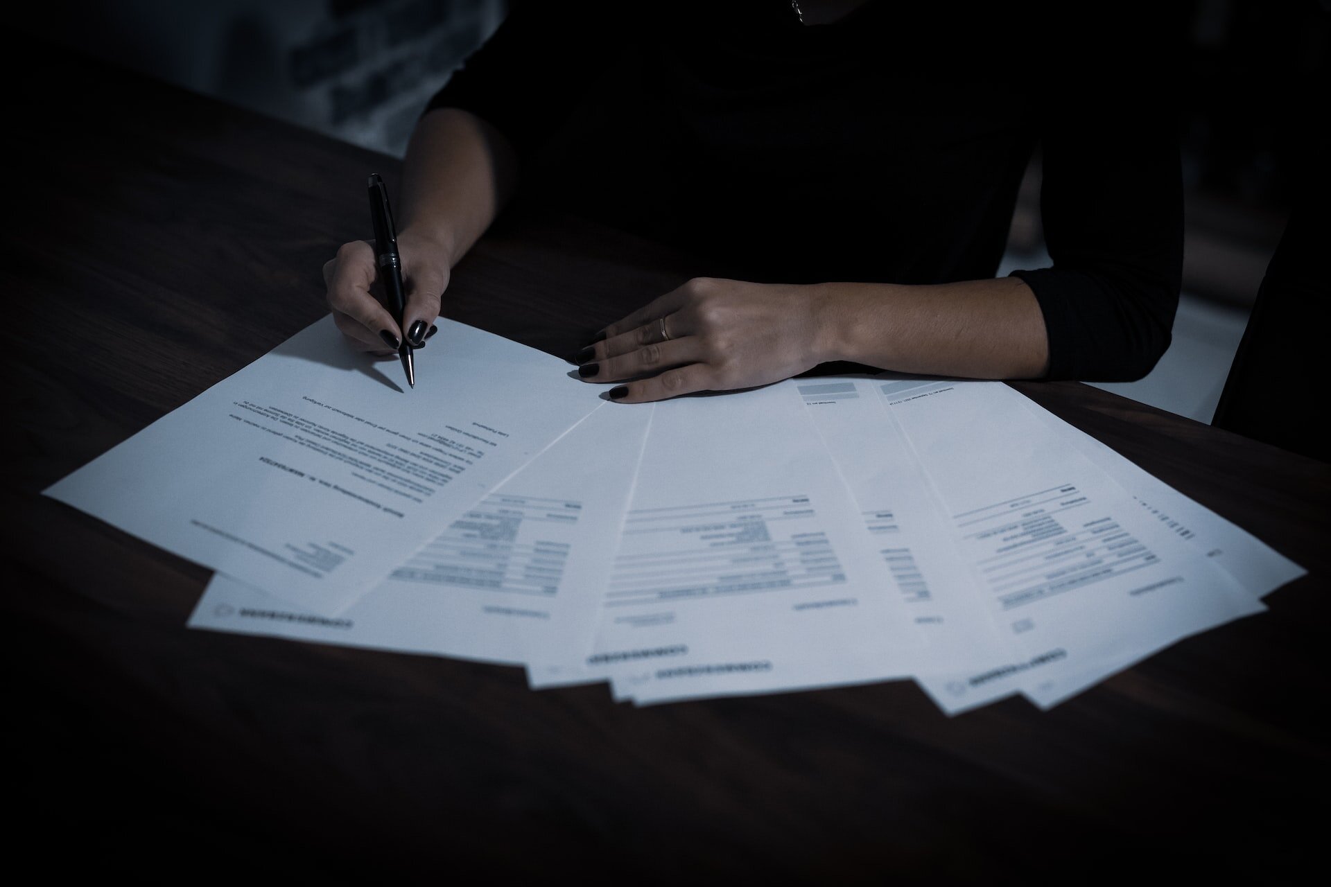 ¿Qué pasaría si te atreves a revisar tu crédito antes de firmar nada?